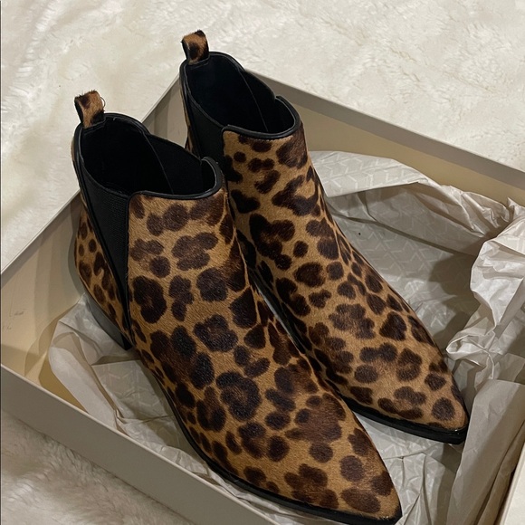Marc Fisher NEW Brown Leopard Ankle Boots - Picture 12 of 12